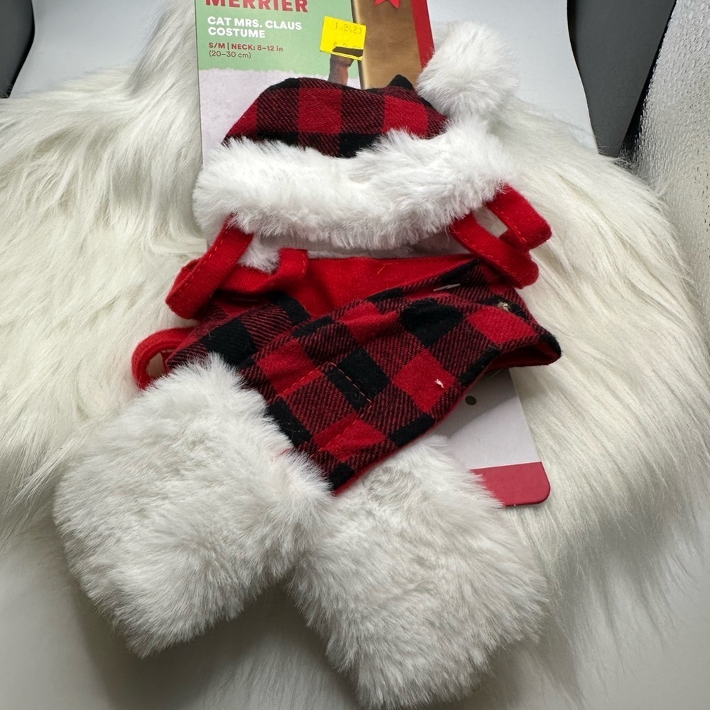 🩷5/$10 Red and Black Plaid Cat  Winter Set